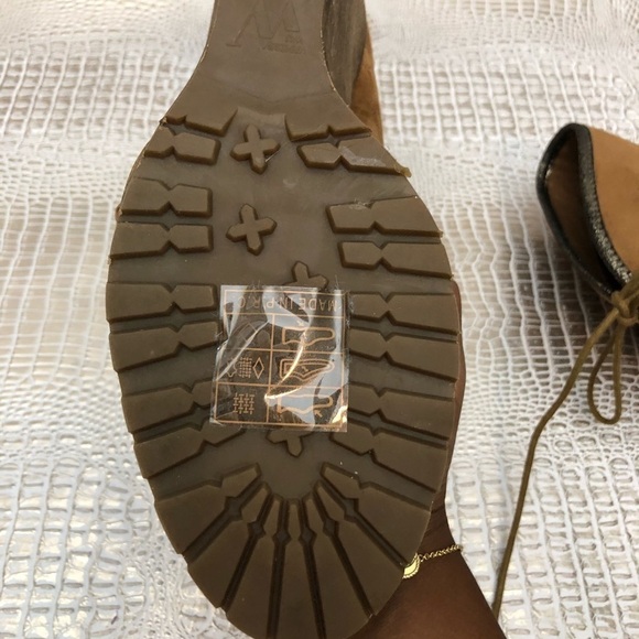 Anthropologie Vanessa Wu Wedge Booties - Picture 8 of 8